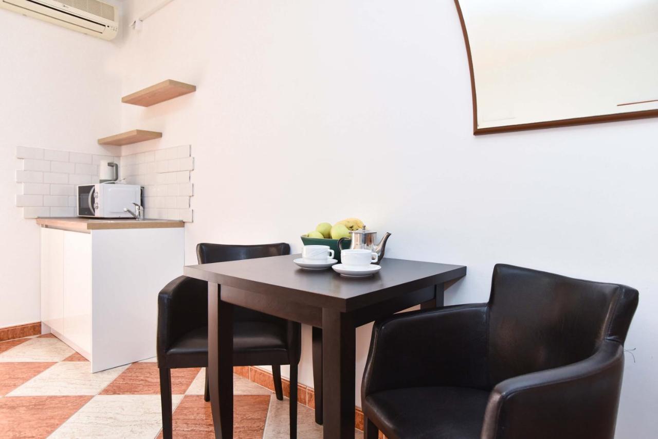Apartments Adok Будва Екстер'єр фото